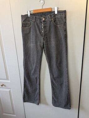 LEVI'S 501 Jeans Men Straight Leg Size 33x34 Vintage Made In USA Buttons Closure